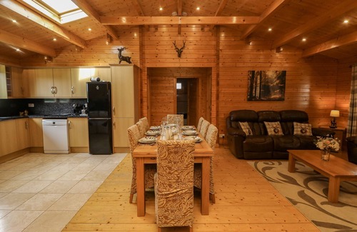 Chysauster Cottage | CHYWOLOW LODGE, pet friendly, with a garden in Penzance