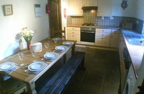 Hawkchurch House | Cider Cottage