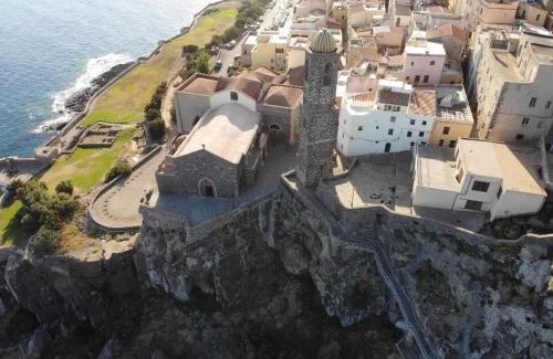 Castelsardo Apartment | “CIELO E MARE”, CASETTA NEL CUORE DEL BORGO ANTICO/“SKY & SEA”, CHARMING IN THE HEART OF OLD VILLAGE