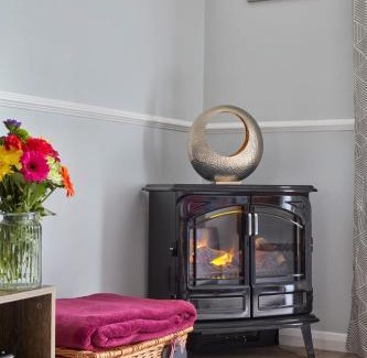 Deal House | Cinque Ports Snug - mins from Sea & Golf Course