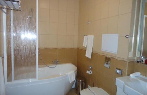 Myla Hotel | Citadel Hotel