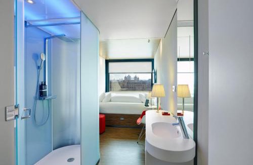 Tower Hill Hotel | citizenM Tower of London