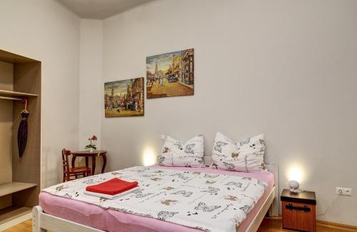 Ujlipotvaros Apartment | City and Calmness