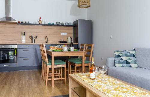 Gyor Apartment | City and Thermal Apartman