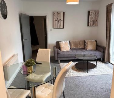 North Shields Apartment | City Blessed Aptm 2 with free parking