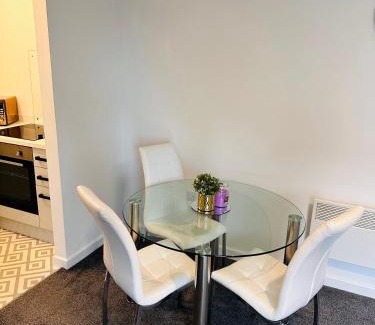 North Shields Apartment | City Blessed Aptm 2 with free parking