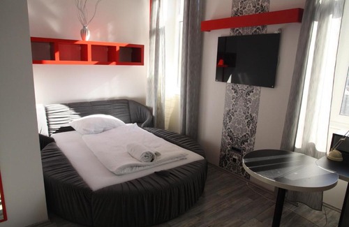Pecs Apartment | City Center Apartman