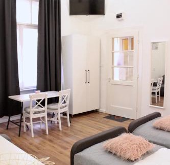 Miskolc Apartment | City Center Apartman - Weidlich Palace - Miskolc