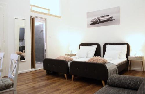 Miskolc Apartment | City Center Apartman - Weidlich Palace - Miskolc