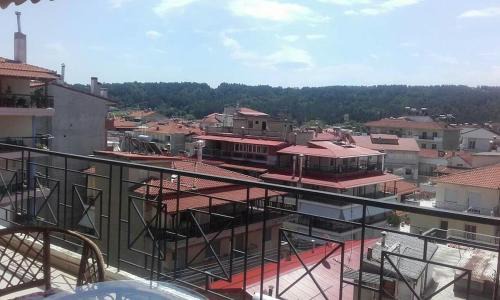 Grevena Apartment | City center apartment with mountain view