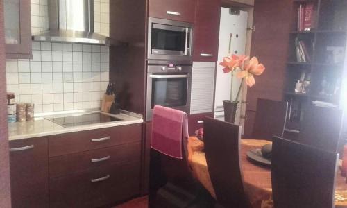 Grevena Apartment | City center apartment with mountain view