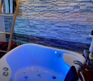 Palilula Apartment | City Center Brabus Jacuzzi Lux