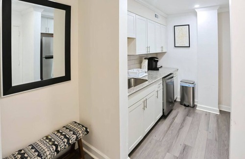 Downtown Atlanta Condo | City Center Excitement