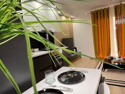 Tirana Apartment | City Center “TheBeeApartment”, Myslym Shyri