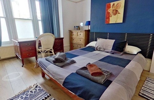 Southend-on-Sea Apartment | City centre apartment, very central yet only 5 minutes to the beach!