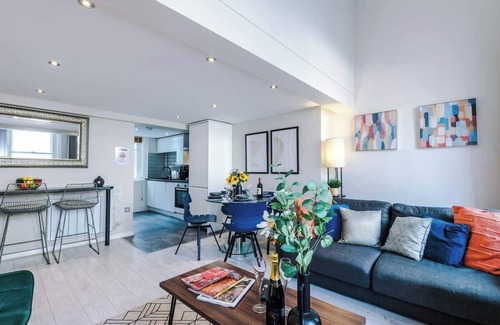 Liverpool City Centre Apartment | City Centre Flat, Perfect for Groups & Weekends!