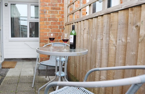Swindon Apartment | City Centre, Great Discounts For Monthly Stays
