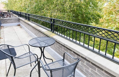 Cambridge City Centre Apartment | City Centre Penthouse 5 mins walk to Colleges with Terrace & Sleep 6