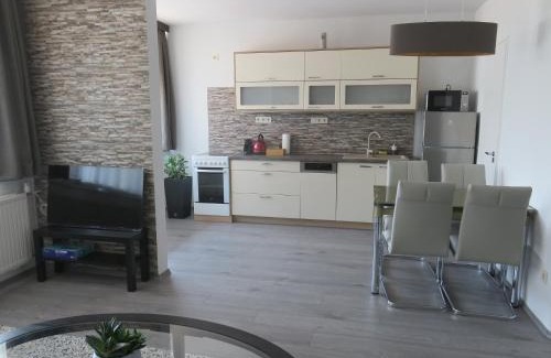 Mosonmagyarovar Apartment | City Corner Central