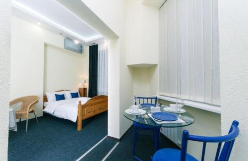 Verkhnie Misto Apartment | City Escape Cozy Retreat by Independence Square