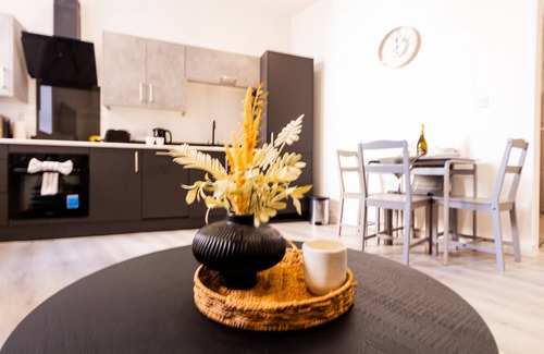Hull Old Town Apartment | City Getaway: Cosy 1Bed Apt in Hull Centre