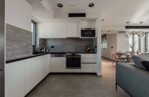 Old Town Cottage | City Moments Penthouse