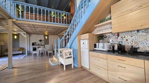 Terezvaros Apartment | City Park Gallery