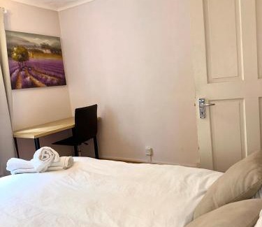 Battersea House | City Short Stay Battersea Home