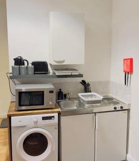 Cambridge Apartment | City Stay Studios 2