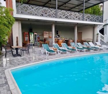 Nis Apartment | City view & pool apartment