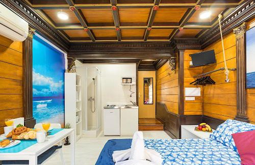 Ensanche Centro Apartment | CityCenter Pirates Room, Young People Only, Solo Jóvenes
