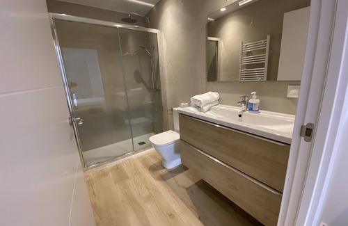 Ermitagana Apartment | Clínica Universitaria y Hospitales - G