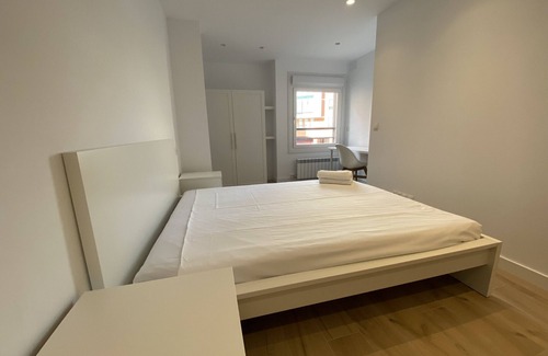 Ermitagana Apartment | Clínica Universitaria y Hospitales - G