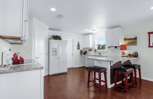 San Marcos House | Clare House I Couples, Stargazing