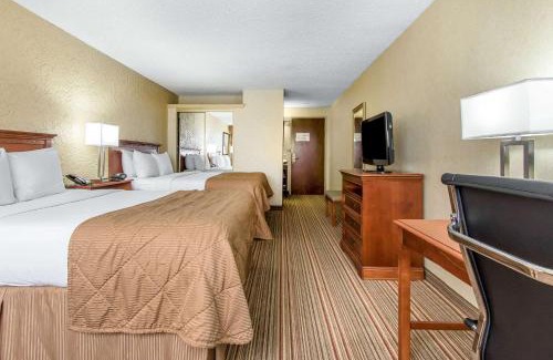 Broken Arrow Hotel | Clarion Hotel Broken Arrow - Tulsa