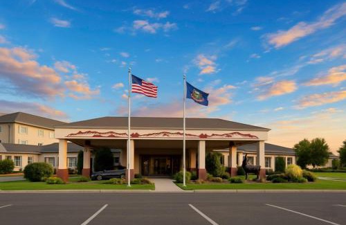 Idaho Falls Hotel | Clarion Inn Idaho Falls Riverfront