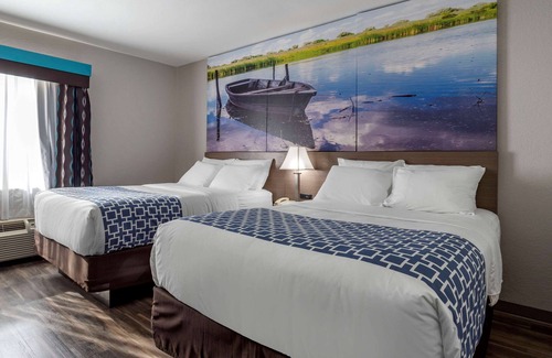 Sulphur Hotel | Clarion Pointe Sulphur - Lake Charles