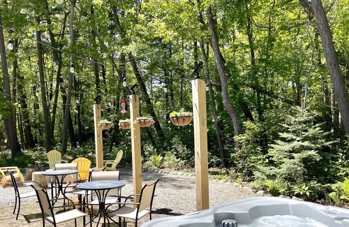 Glen Arbor Ski Chalet | Clarity House in Downtown GA, with Hot Tub, and No Cleaning Fee