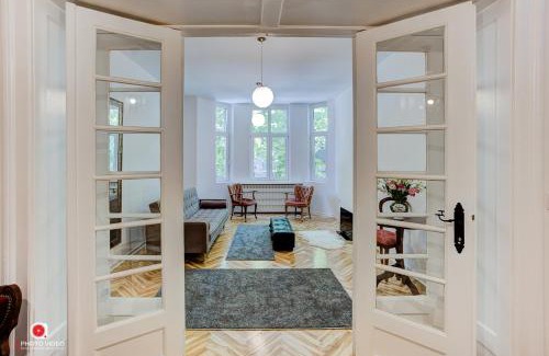 Skadarlija Apartment | Class Vintage Apartment