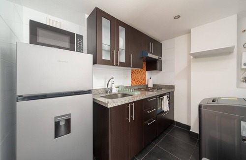 Chapinero House | Classic 3BR @Commercial zone near Zona G