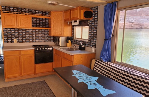 Glen Canyon National Recreation Area Boat Rental | Classic Houseboat 43' @ Bullfrog/Halls Crossing Lake Powell, UT