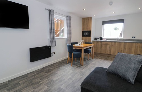 Dyserth Cottage | Classic Lodge 25