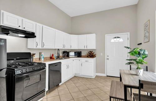 Mid-City House | Classic NOLA Stay in Cozy 2BR Shotgun