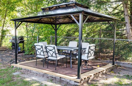 Manchester House | Classic North End Gem Yard, Patio and Modern Style!