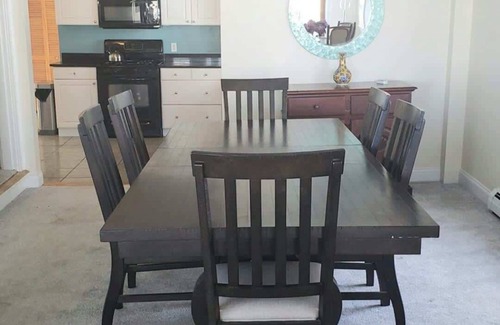 York Beach House | Classic ocean front cottage