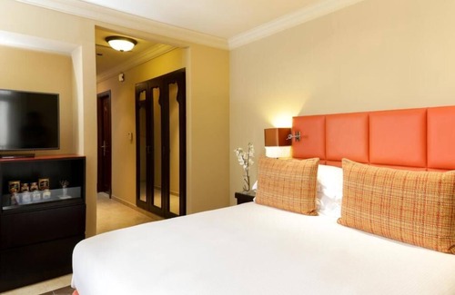 Dubai Media City House | Classic Room Near Dubai Media City Park