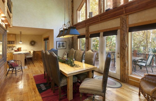 Sundance House | Classic 'Sundance Escape Lodge' Mountain Getaway, Amazing Great Room, Game Room