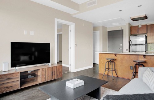 Uptown Apartment | Classic Uptown 1BR w/ W/D, Pool & Gym, walk to Coors Field, by Blueground