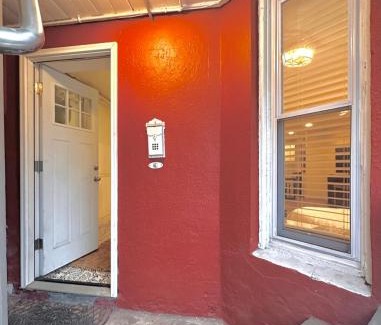 Bayonne Apartment | Classical Isbills Row House close to NYC