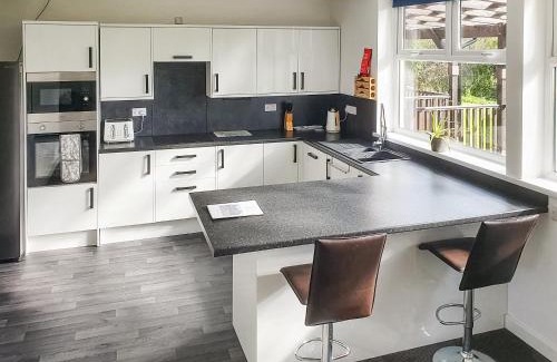 Lifton House | Classroom Two - Uk48651